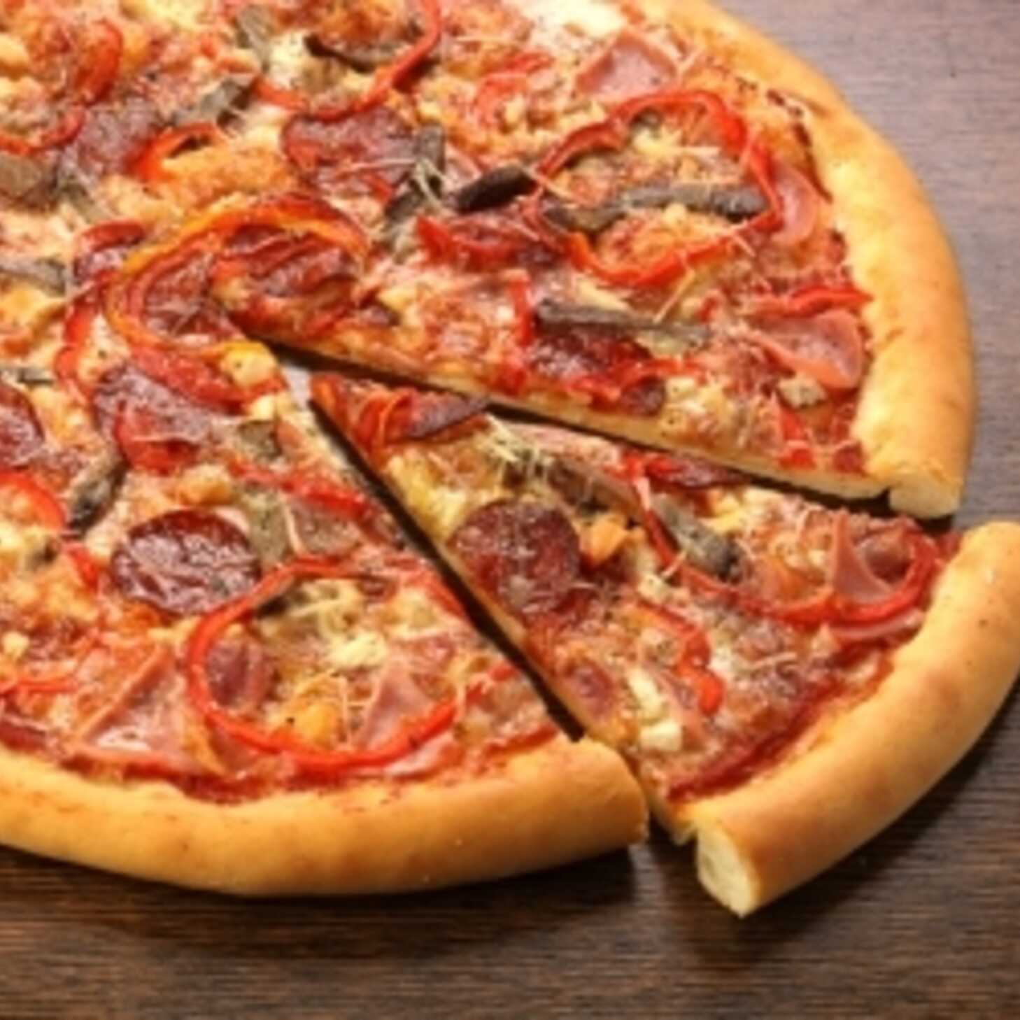 что входит в пиццу мясная фото 106