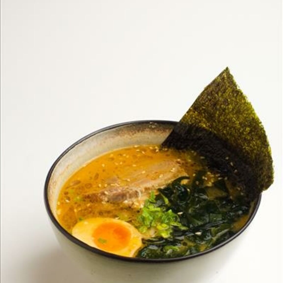 Мисо рамен большой.