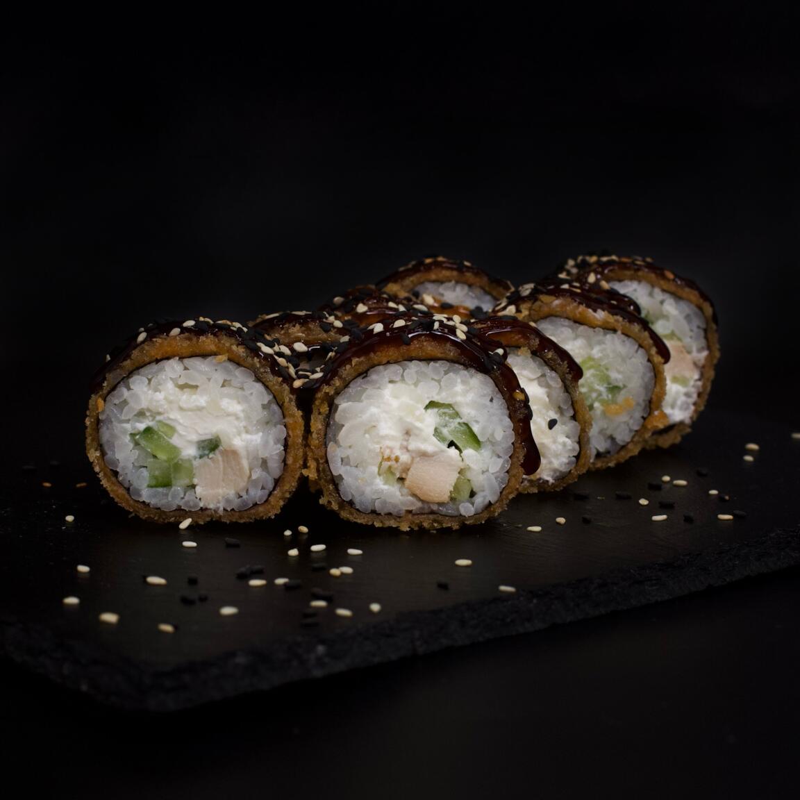 Горячий ролл с курицей