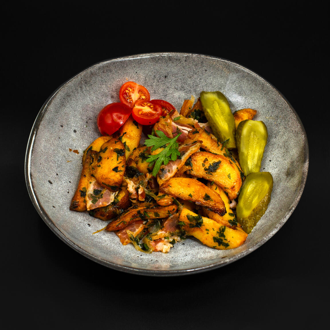 Жареха с беконом и луком