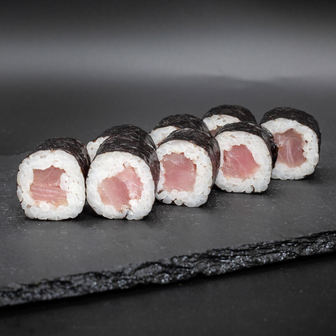 Ролл с тунцом Yellowfin