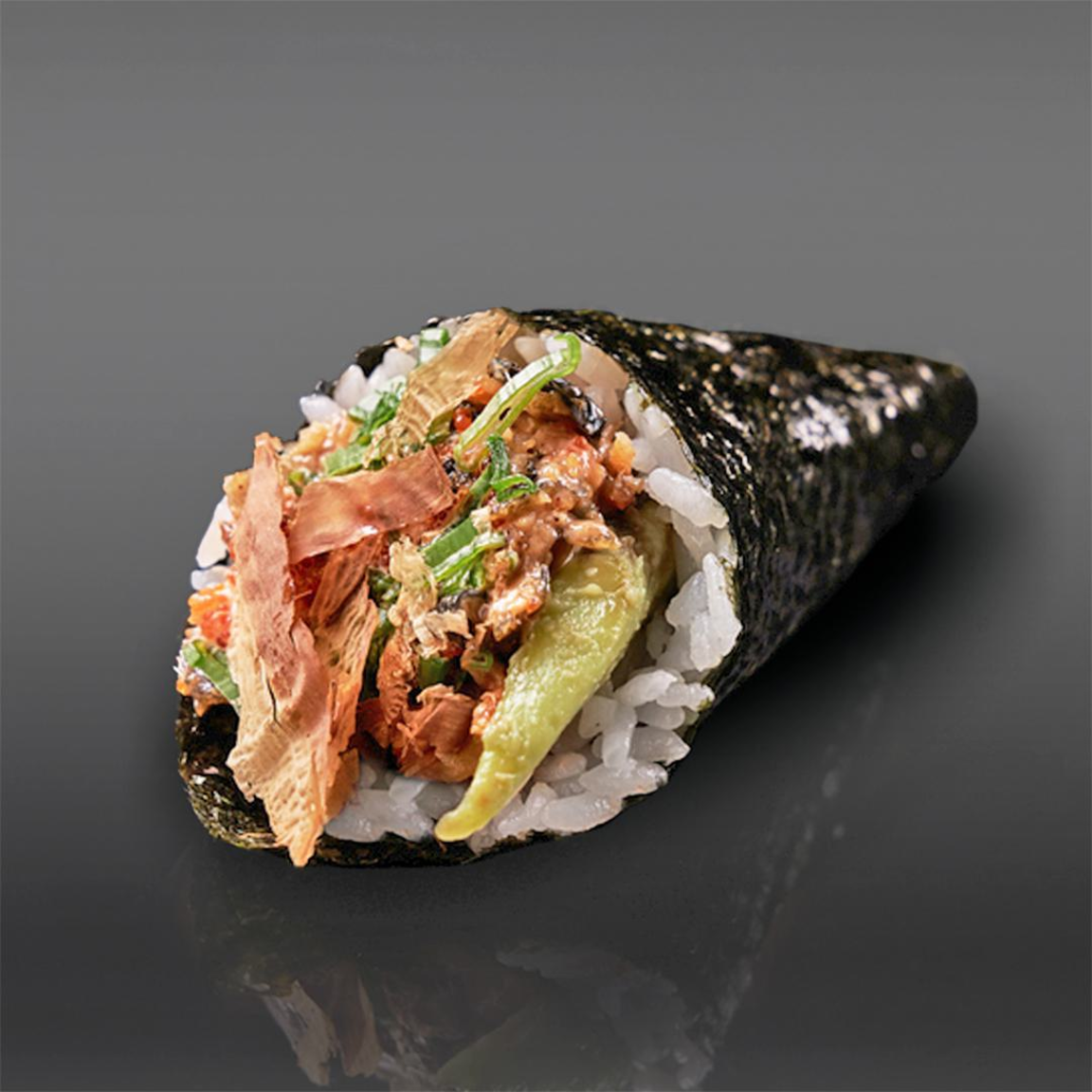 Хенд-ролл салмон скин