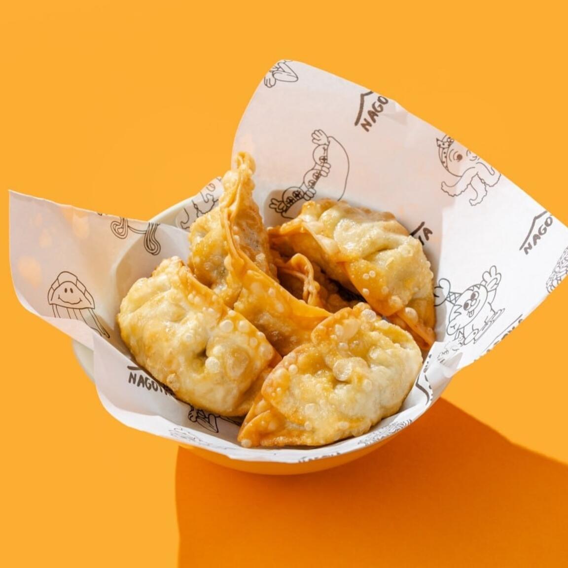 Гедза с креветками жареные