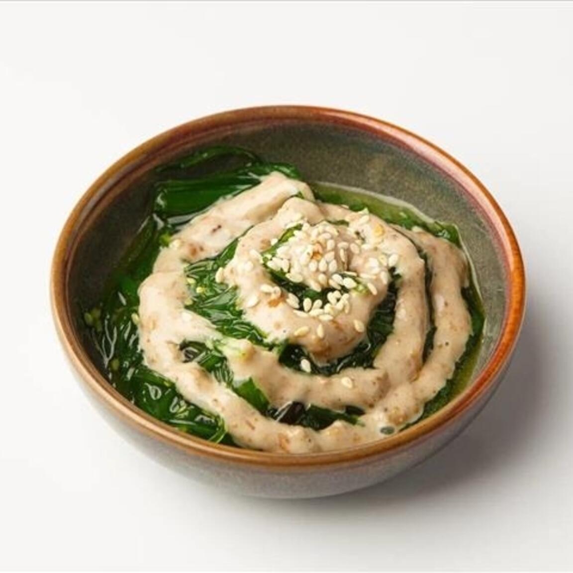 Чука сарада с ореховым соусом