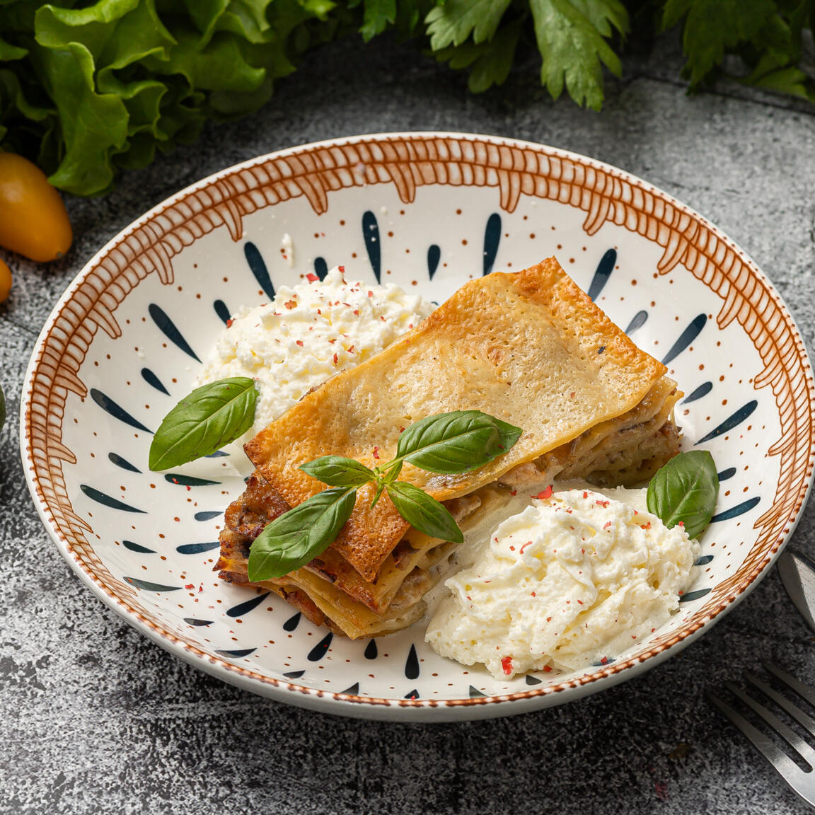 Лазанья с курицей и грибами