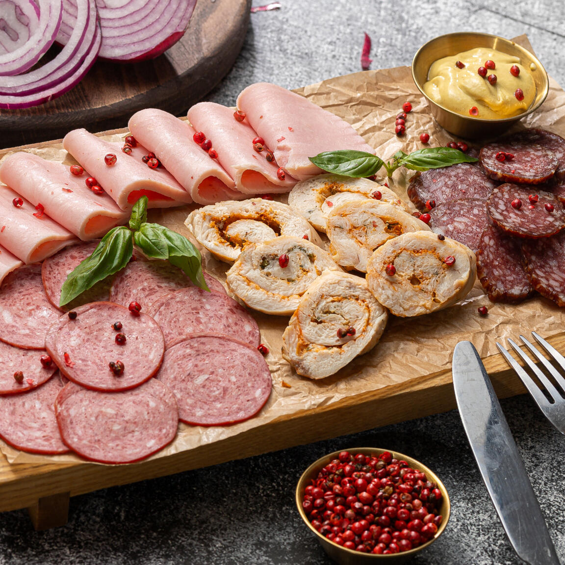 Мясная тарелка