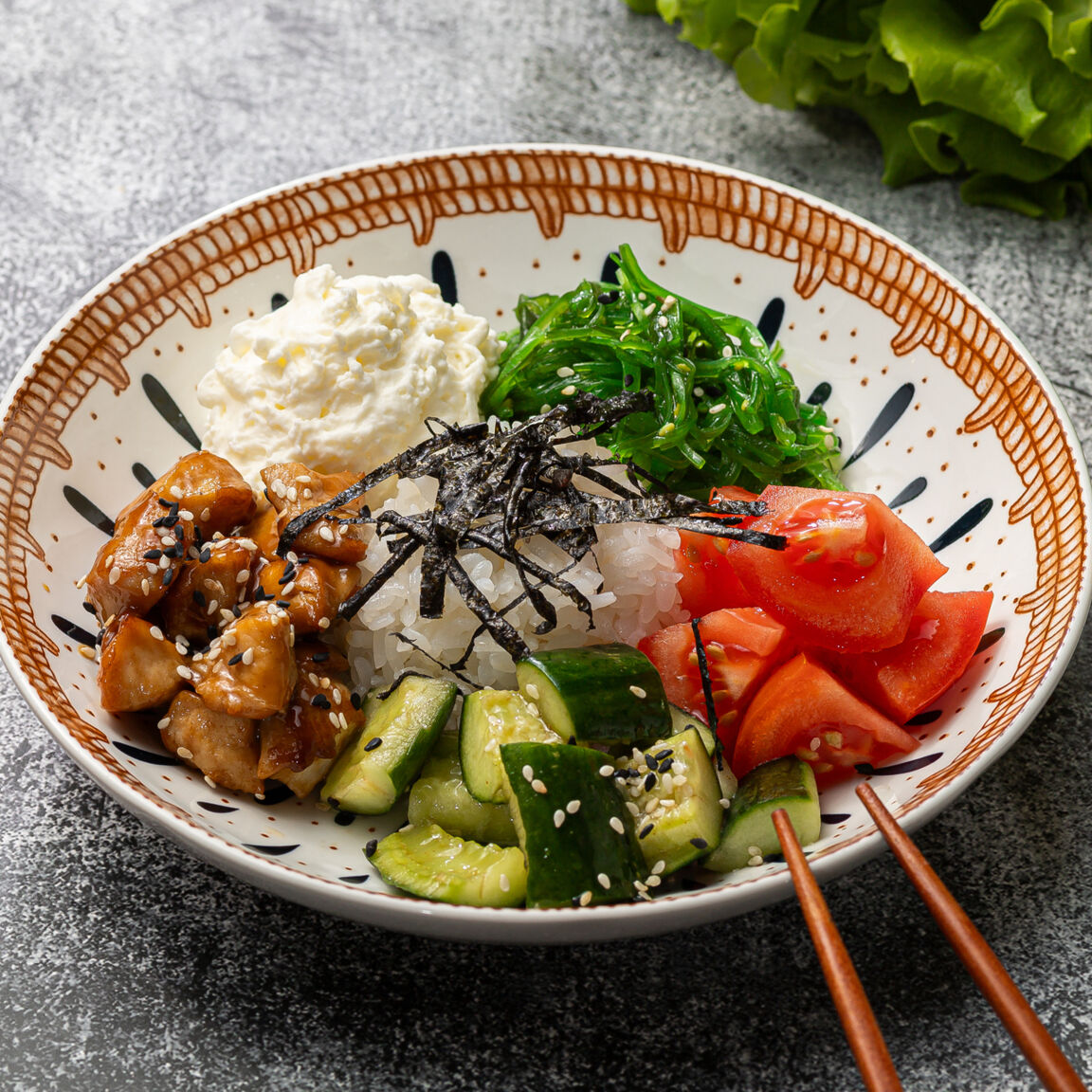 Поке с курицей терияке