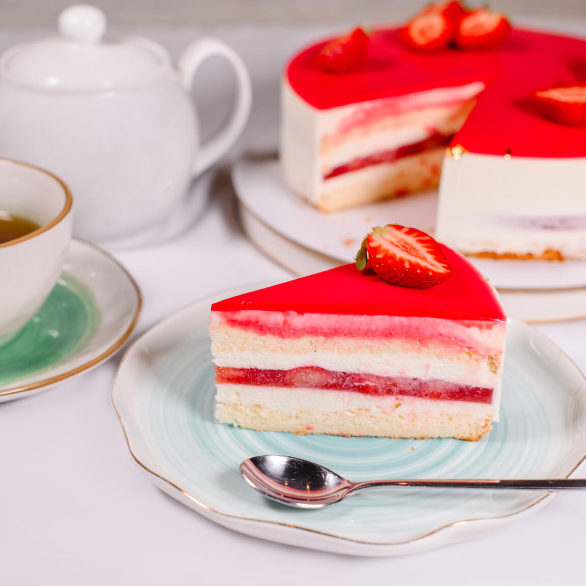Муссовый торт Клубника-Лайм бенто. Вес: 750 гр. (14см)