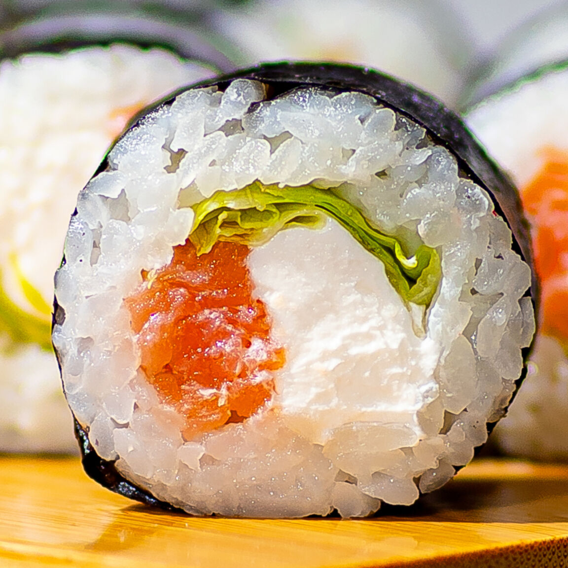 Ролл Сяке гурме