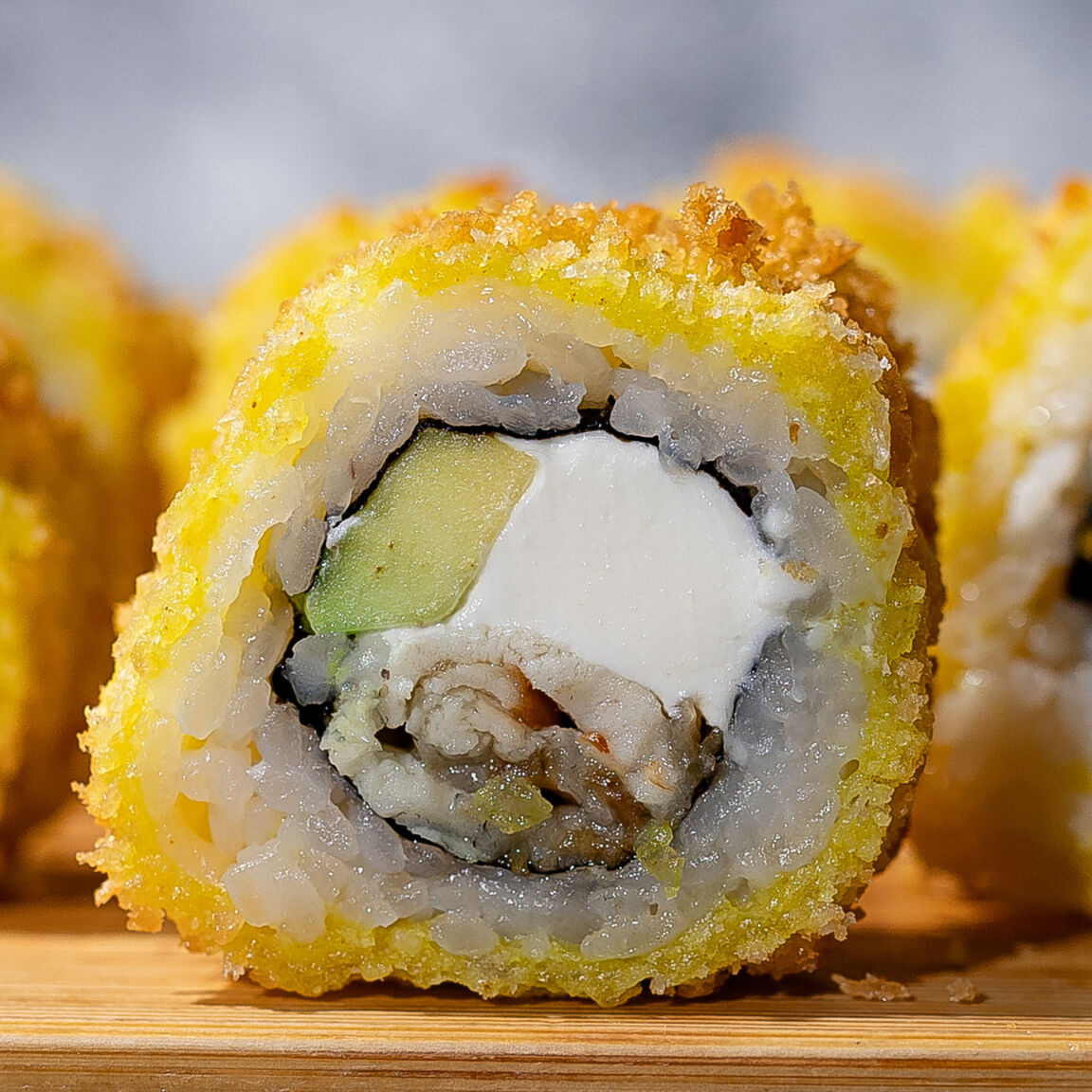 Обжаренный с угрем