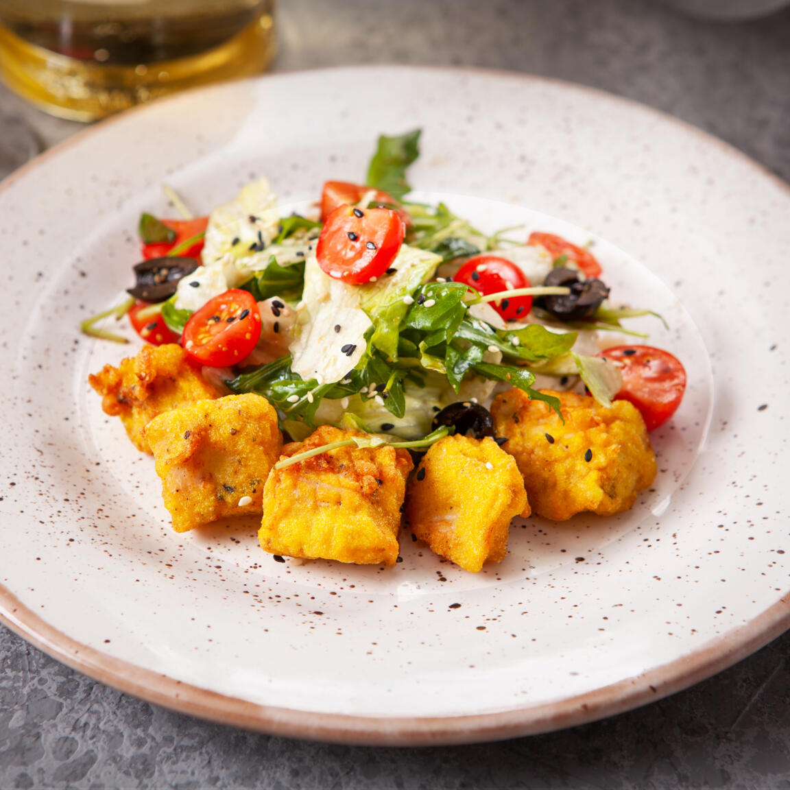 Салат с курицей карри