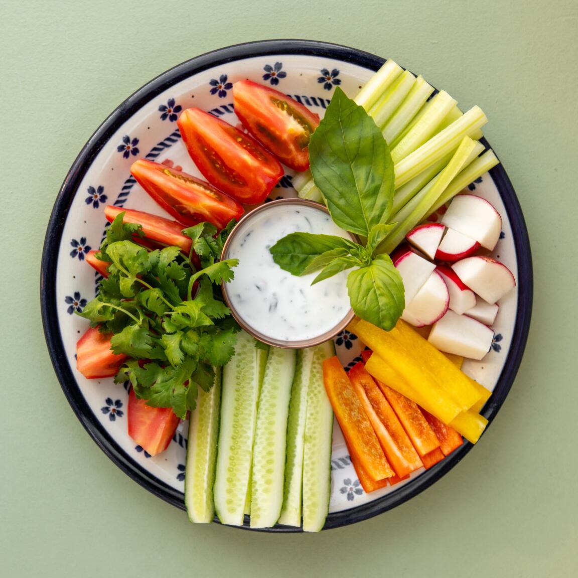 Садовая тарелка