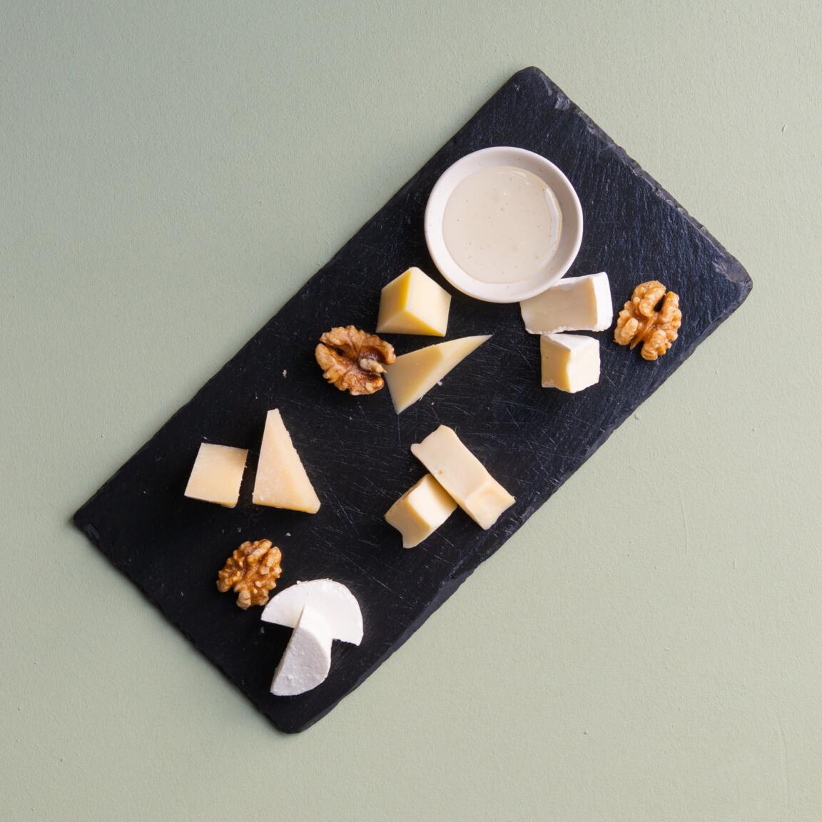 Сырная тарелка