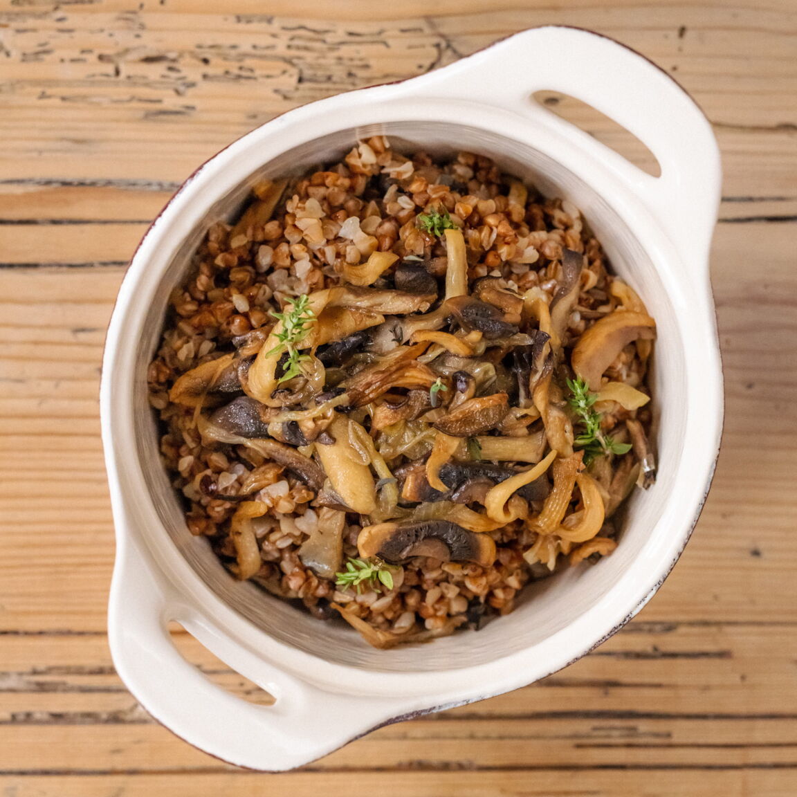 Гречка с грибами и жареным луком