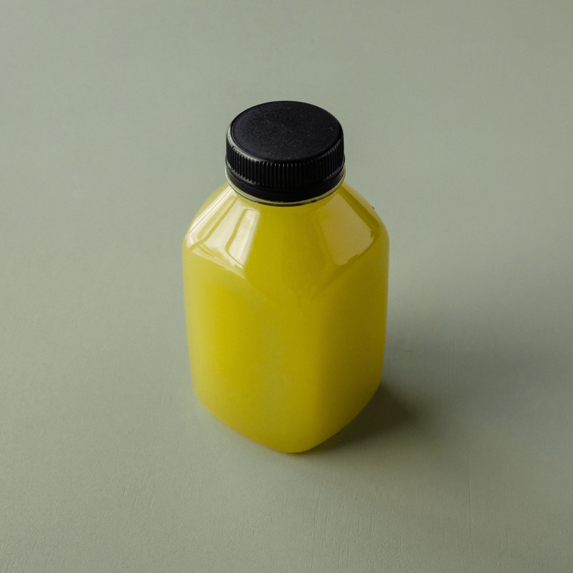 Свежевыжатый сок сельдерей