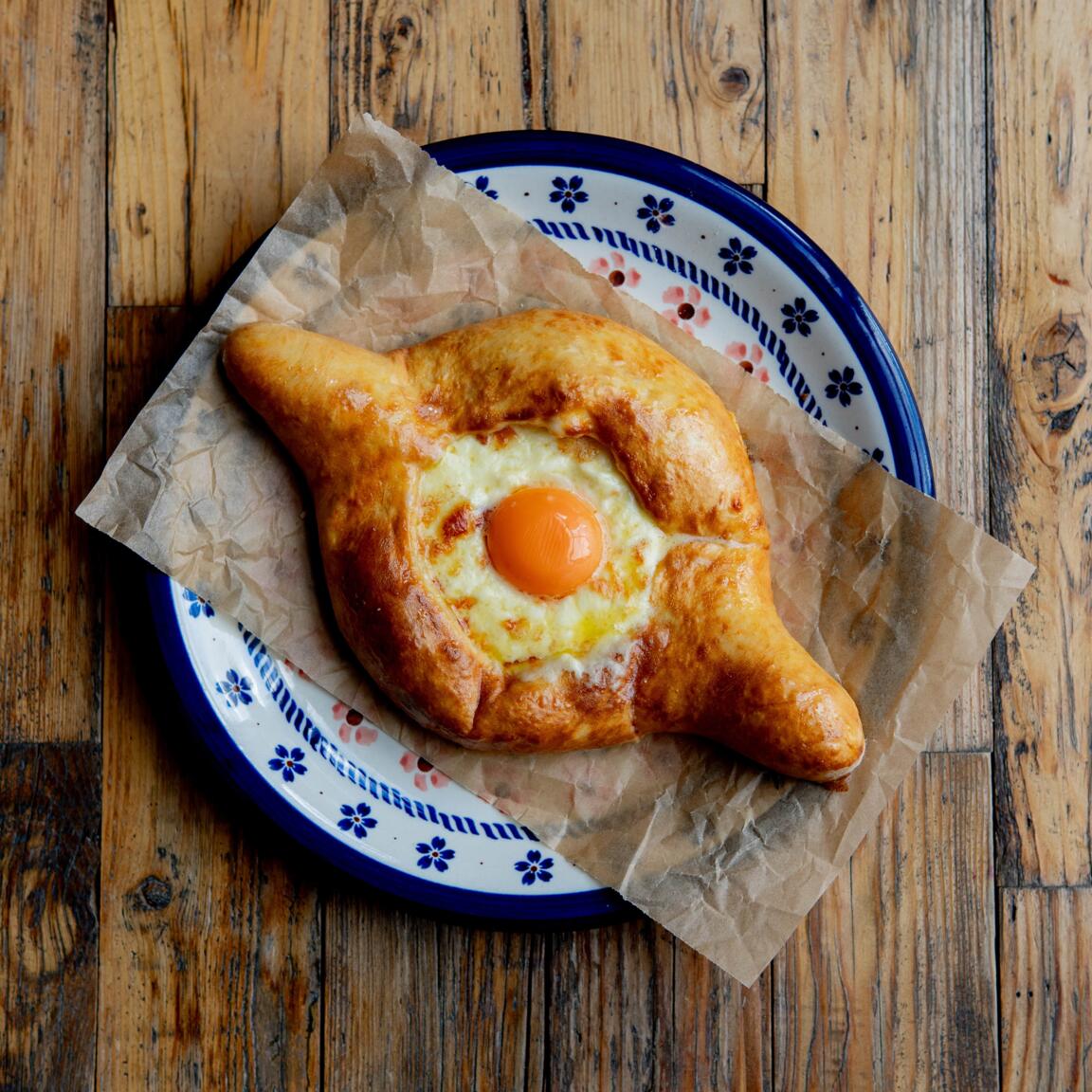 Хачапури по-аджарски