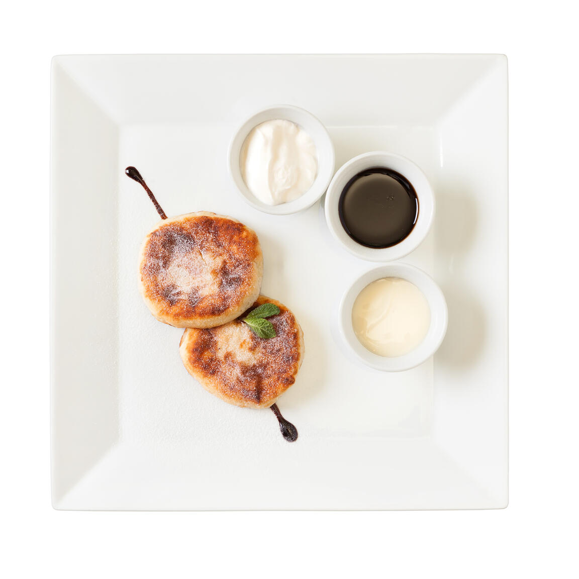 Рулетики с черной смородиной 8 шт