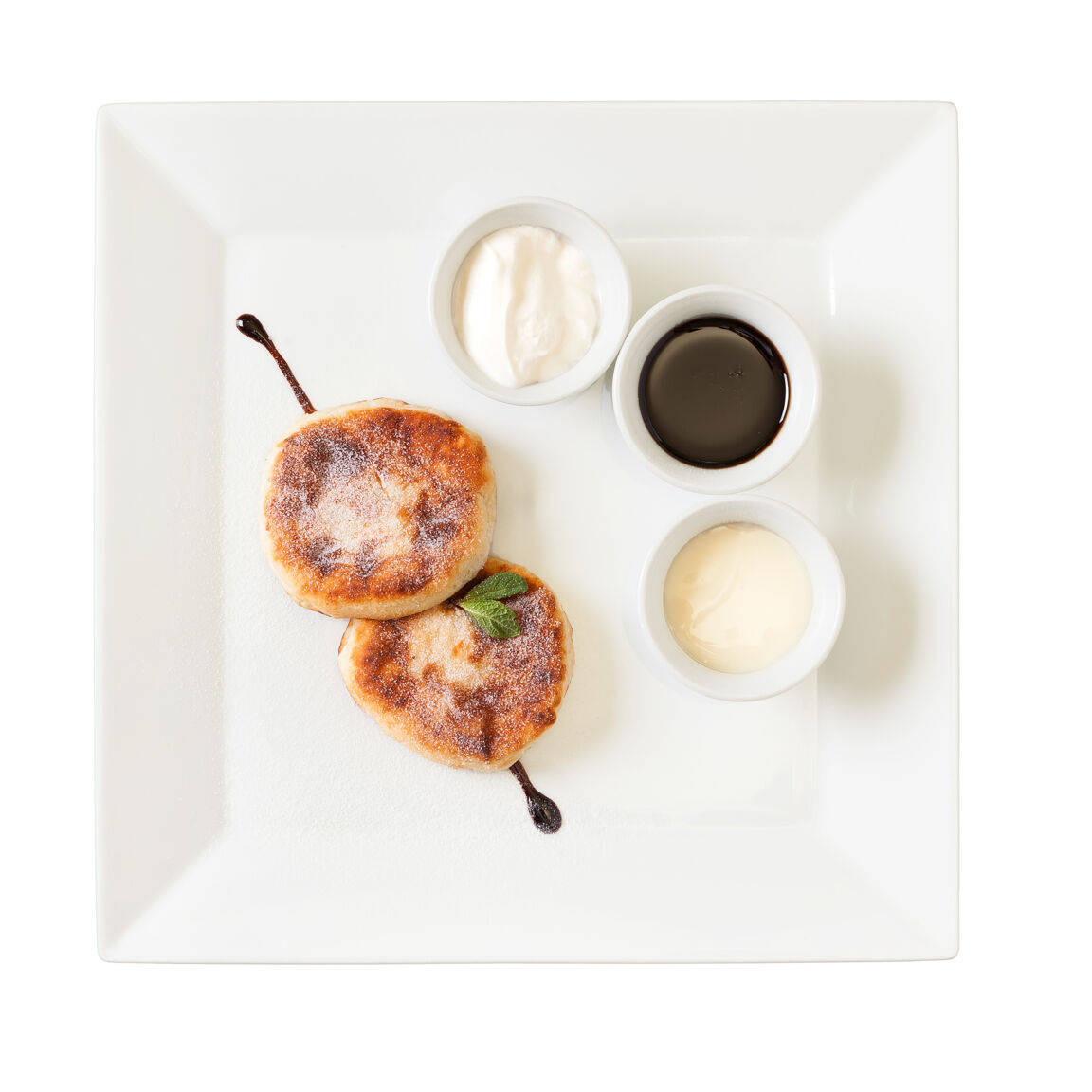 Рулетики с черной смородиной 8 шт