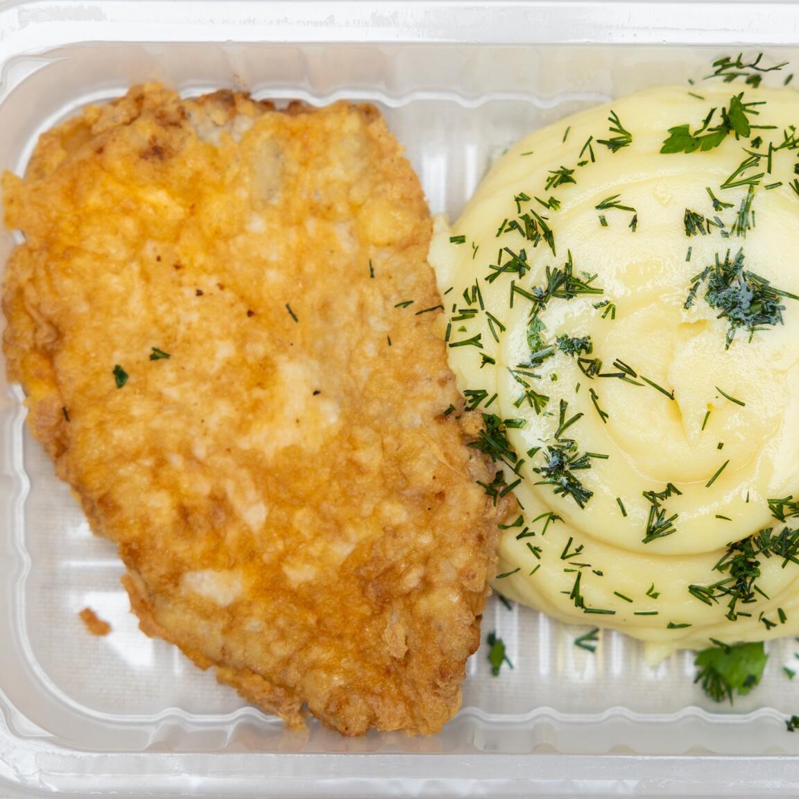 Шницель куриный с картофельным пюре 210г
