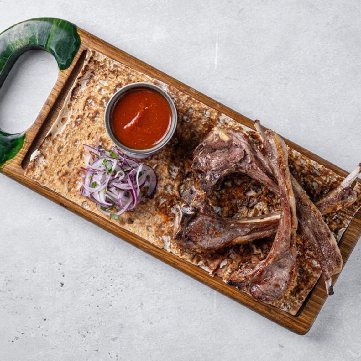 Шашлык из карэ баранины