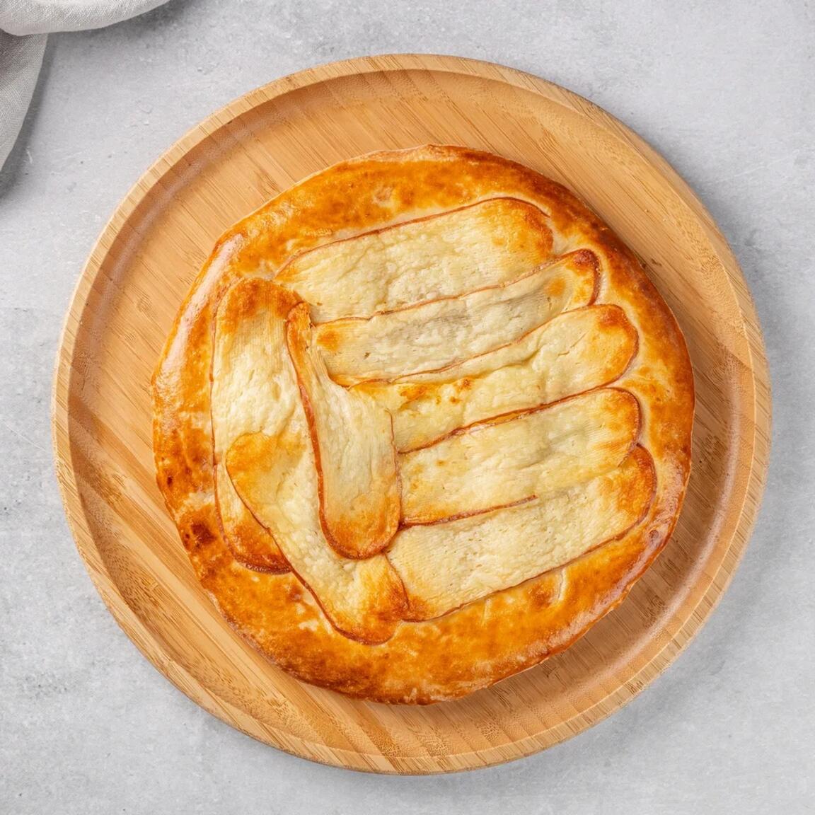 Хачапури с копченым сыром