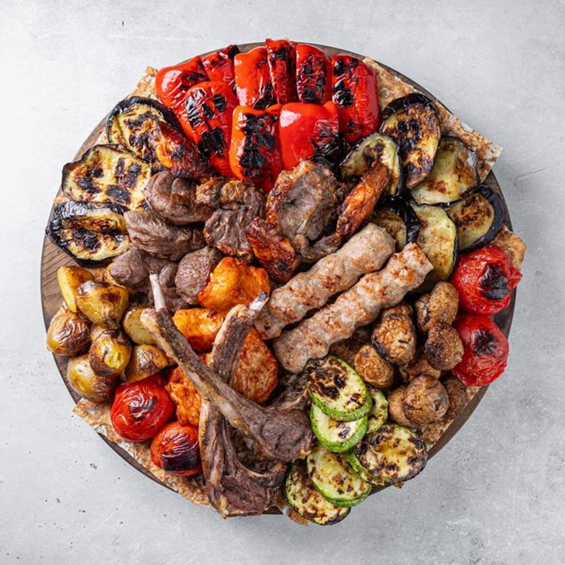 Ассорти шашлыков на 6 персон