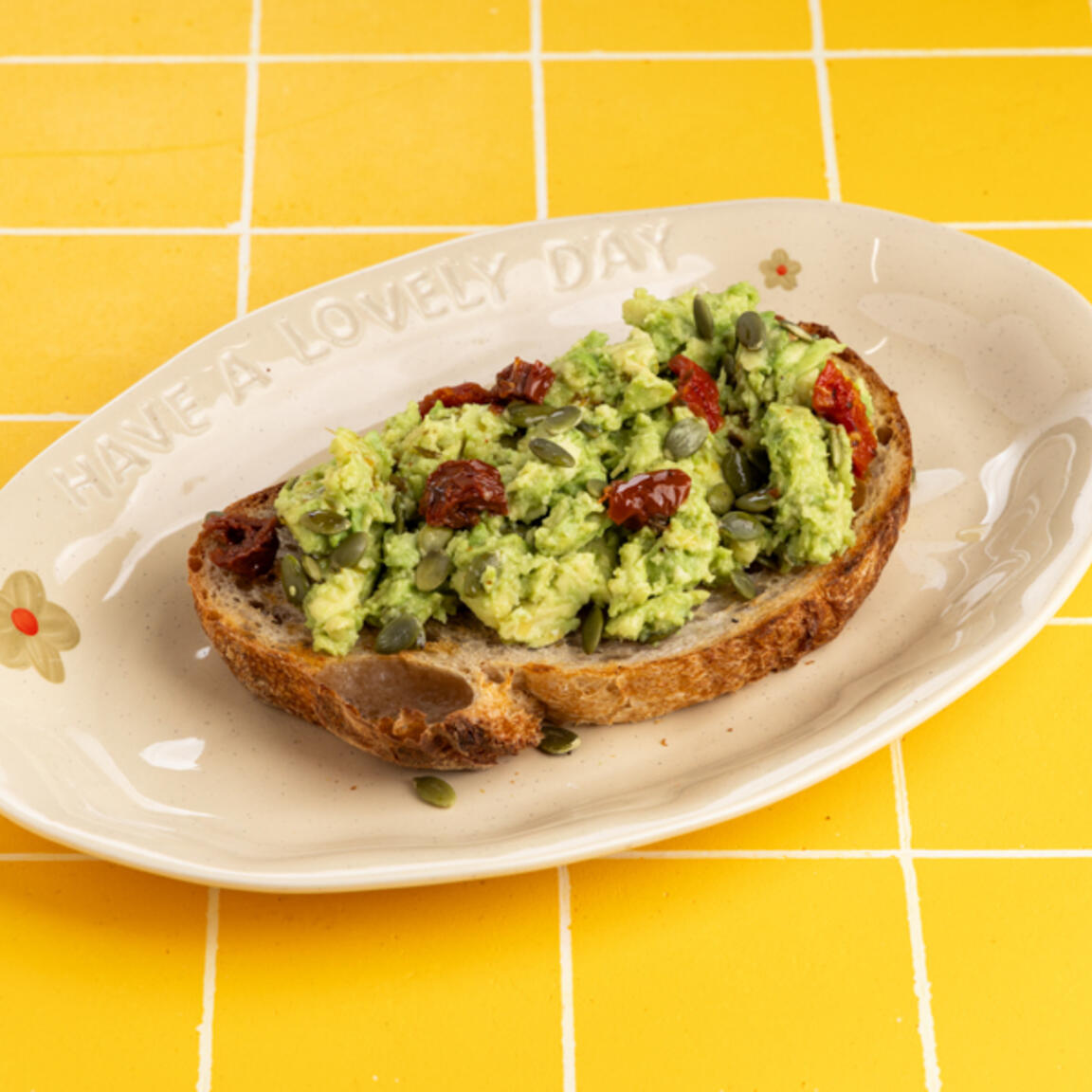 Авокадо тост на тартине