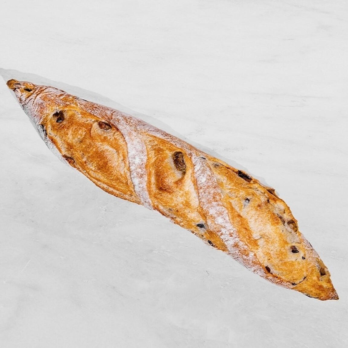 Багет с оливками