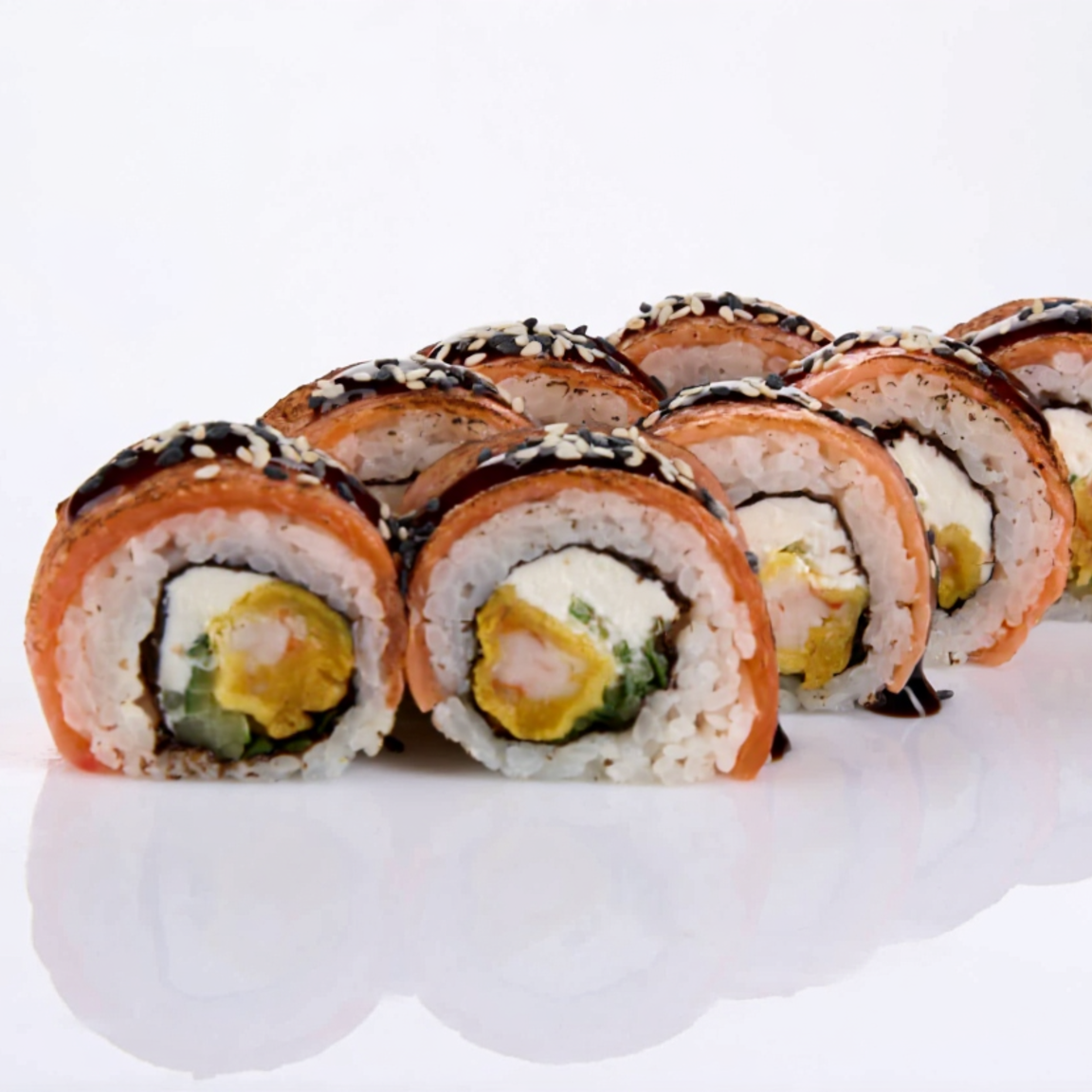 Креветка темпура в опаленом лососе