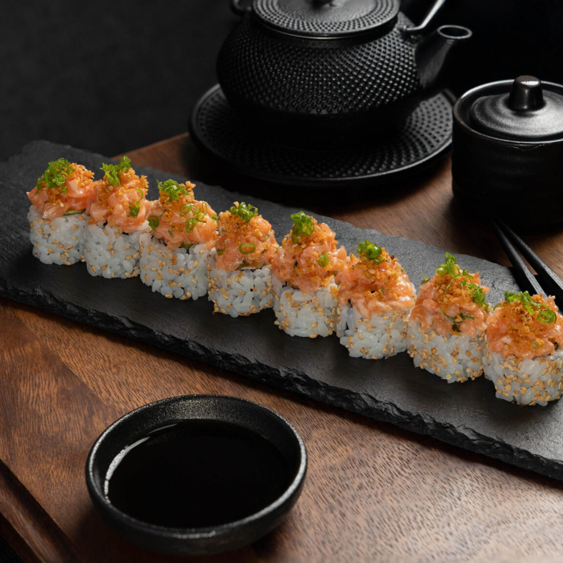 Salmon Tobiko Sushi Roll
