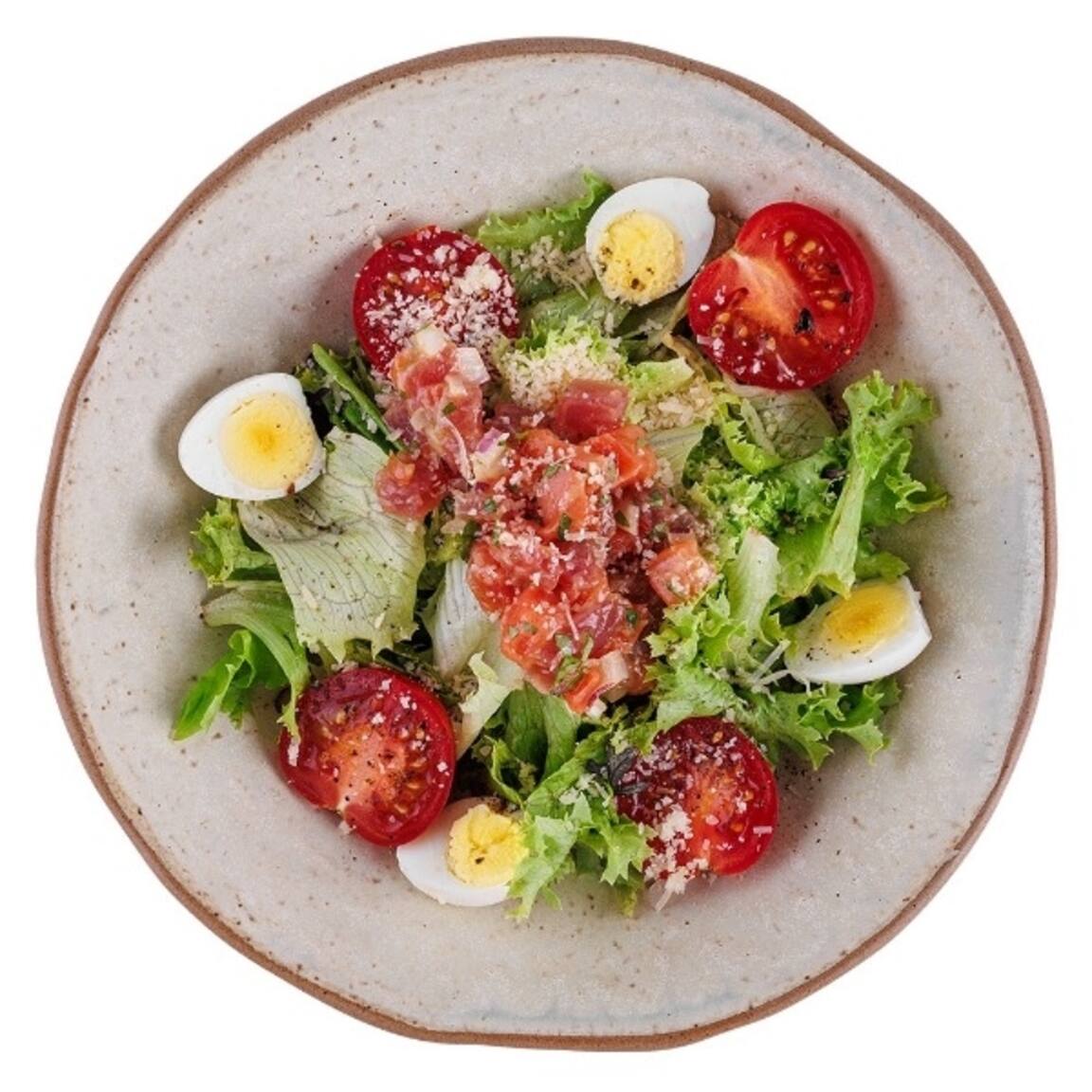 Красивая фотография Салат Цезарь с тартаром семга и тунец Мияги Симферополь