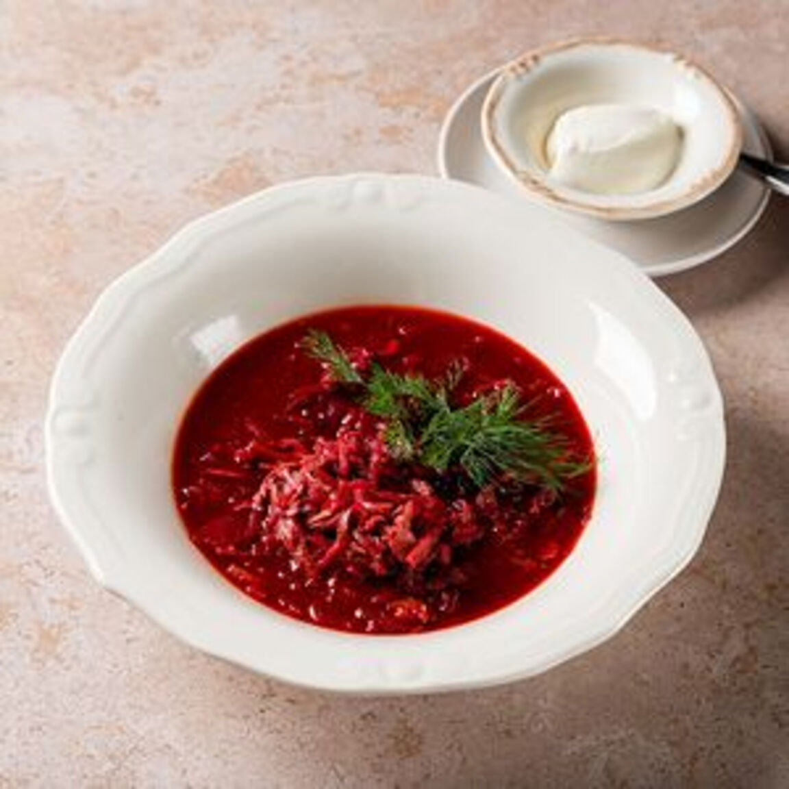 Борщ с уткой и черносливом