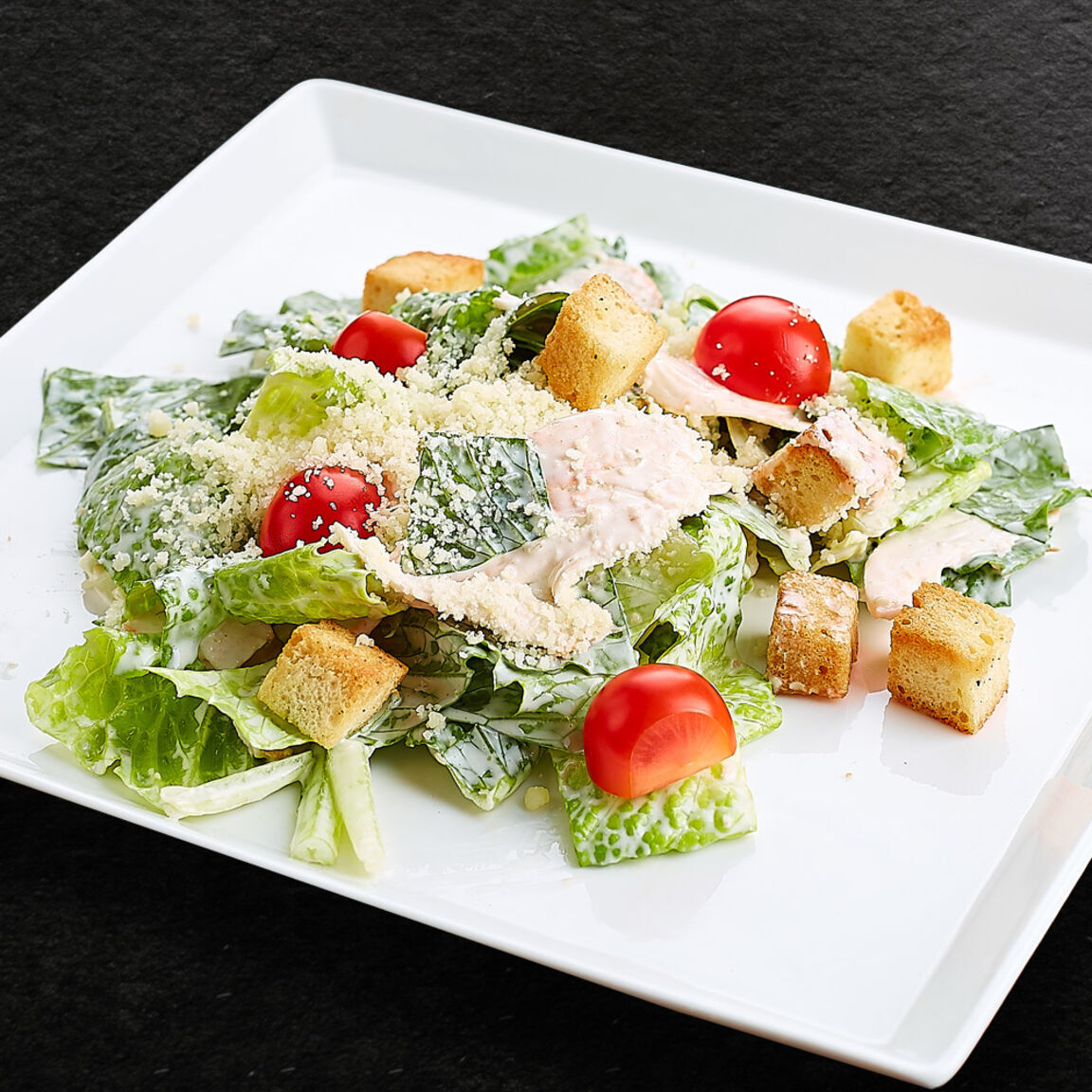 САЛАТ  ЦЕЗАРЬ с курицей