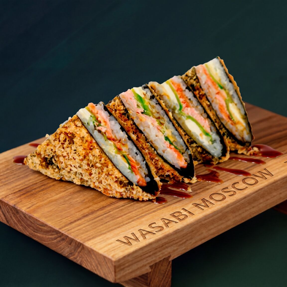 Сэндвич с лососем (ролл) 4шт.